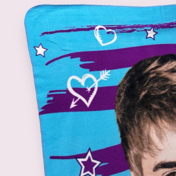 2011 Justin Bieber Bravado Soft Large Throw Blanket Purple Blue Hearts & Stars - Picture 6 of 12